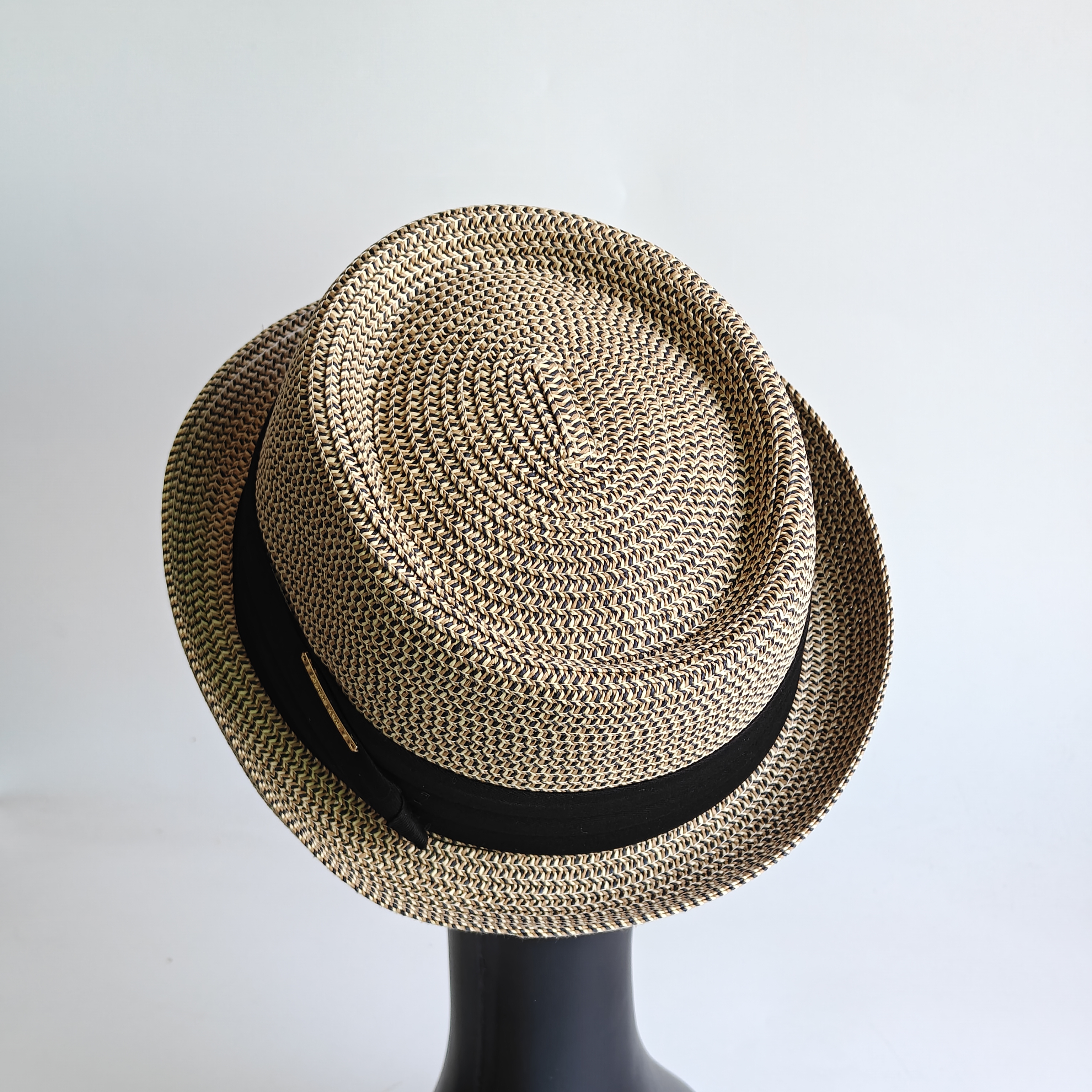 Classic Vintage British porkpi - огляд і ціна Bucket Hat Straw